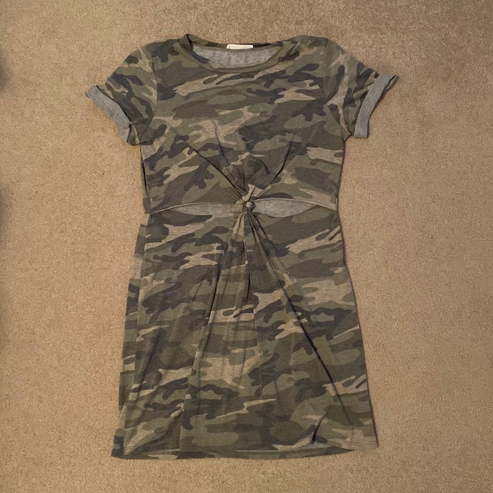 Forever 21 Camo Cutout T-Shirt dress